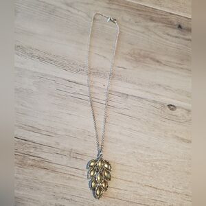 Vtg Avon Signed NRT Art Deco Green Jewel Necklace 16 Inch Silver Leaf Estate